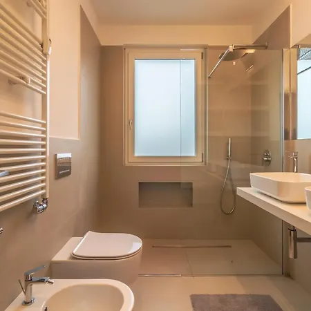 Casa Brigitte Comfort, Vista E Parcheggio * 佐阿利