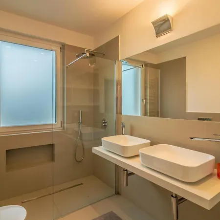 Casa Brigitte Comfort, Vista E Parcheggio * 佐阿利