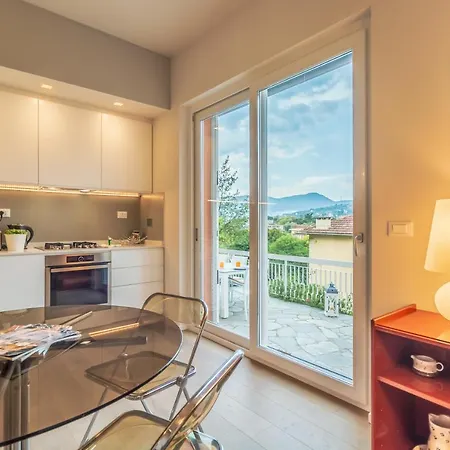 Апартаменты Casa Brigitte Comfort, Vista E Parcheggio Дзоальи